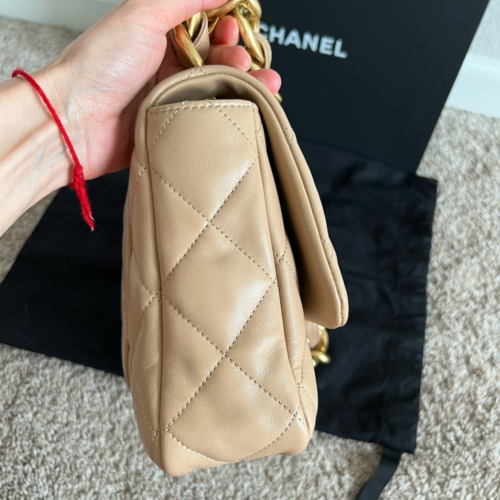 SOLD‼️‼️New Chanel flap bag - Picture 6 of 16